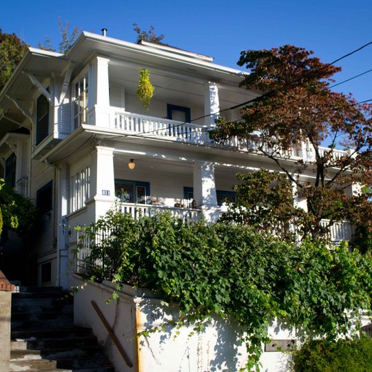 Costanzo Family House