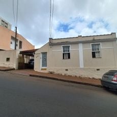 Building at Rua Riachuelo 672