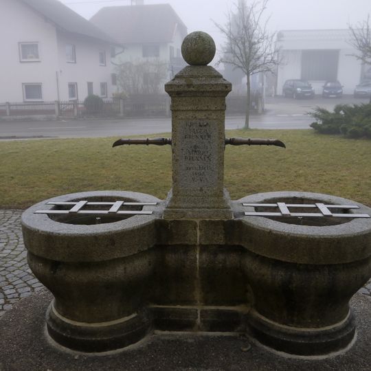 Brunnen