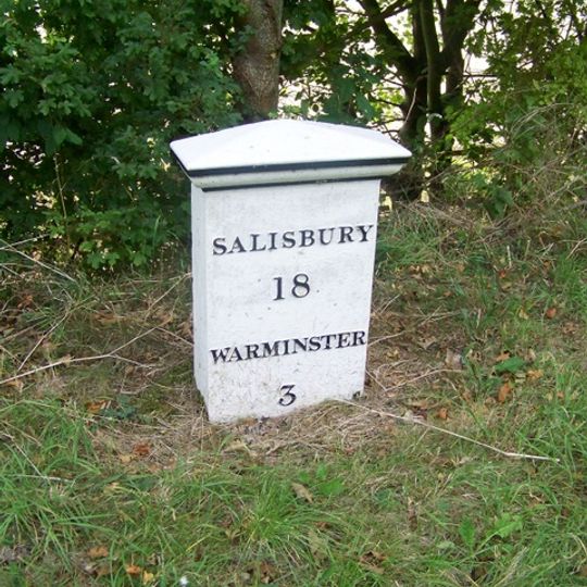 Milepost About 150 Metres To East Of Junction With B3095