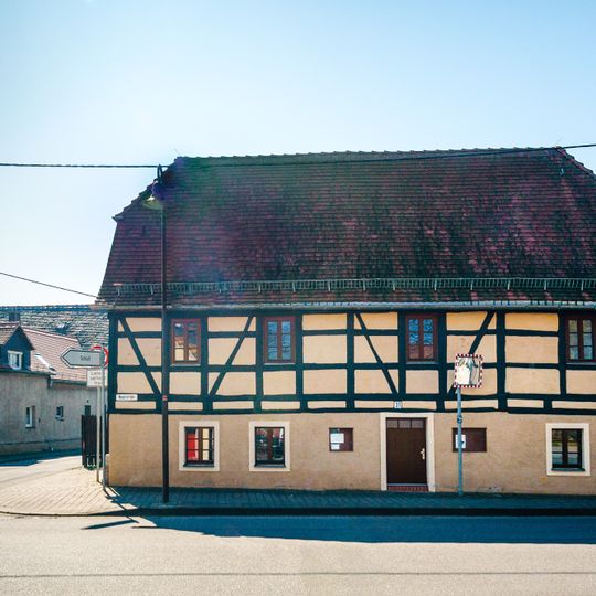 Wohnhaus, ehemaliges Gemeindehaus Hauptstraße 31