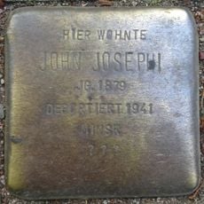 Stolperstein en memoria de John Josephi