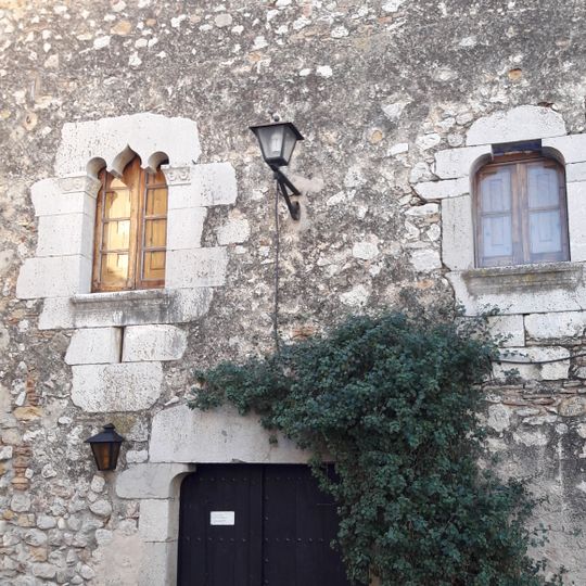 Casal al carrer Corriol