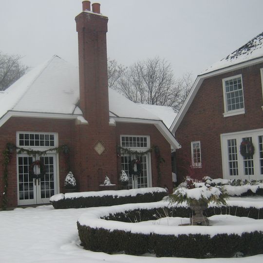 Elmscroft Carriage House