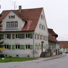 Wohn- und Geschäftshaus