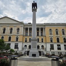 Beacon Hill Monument