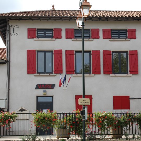 Mairie de Lapeyrouse