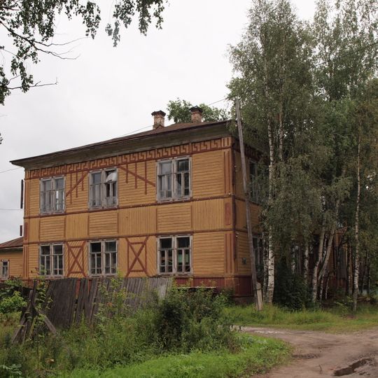 Бывшее Высшее начальное уездное училище