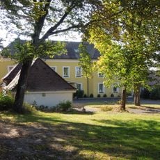 Ehemaliges Schlösschen Franziskaruhe, später Werkskasino der Maxhütte