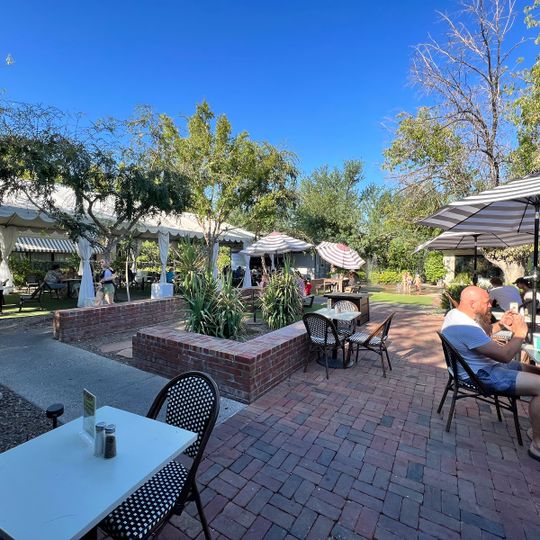 Luci's At The Orchard