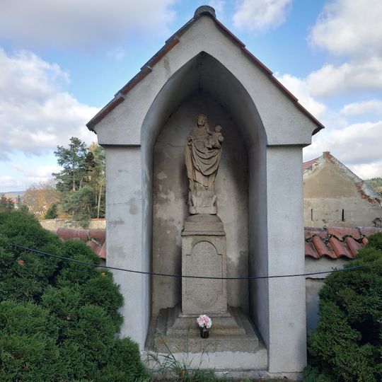 Kaplička u kostela svatého Jakuba v Nepomuku