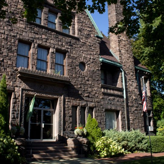 Watson-Curtze Mansion