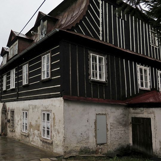 Sklářský dům Bezručova čp. 55