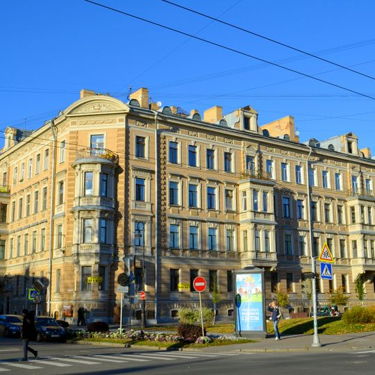 4 Linia, 5 - Koenig House