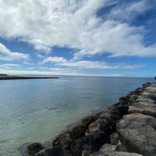 Lake Tashmoo Town Beach