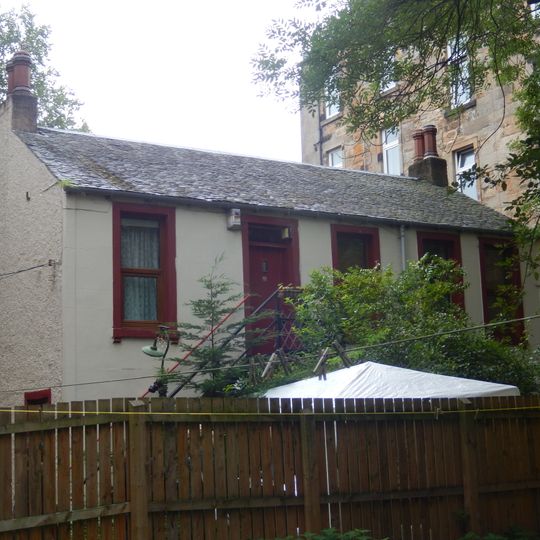 18 Westend Park Street