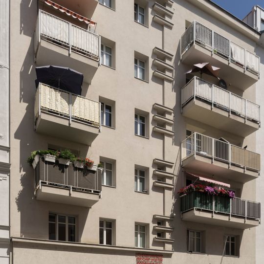 Wohnhausanlage Karl-Löwe-Gasse 4