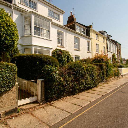 3 And 4, North Parade