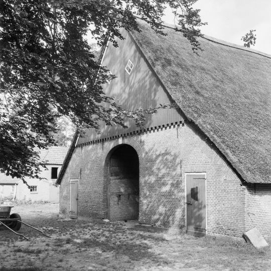 Boerderij met achterbaander en underschoer