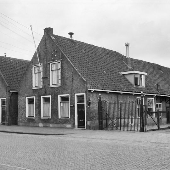 Voorstraat 18, Piershil