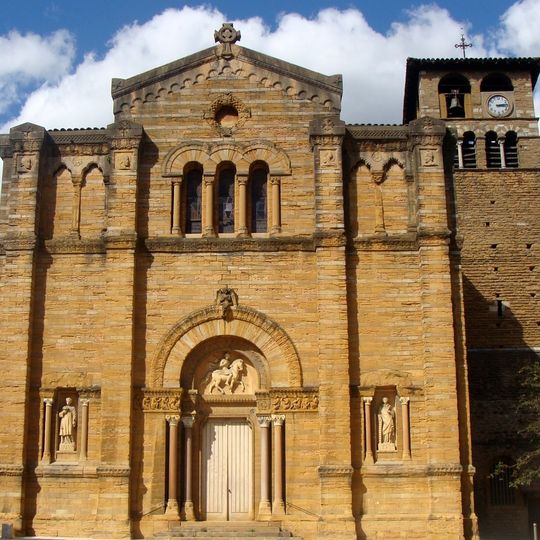 Église Saint-Maurice de Couzon-au-Mont-d'Or