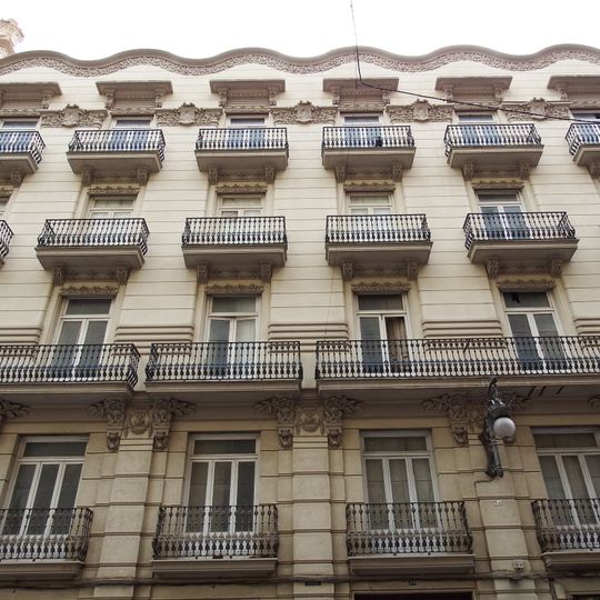 Casas Chapa, edificio de Calle Grabador Esteve 38