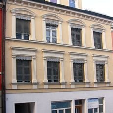 Wohn- und Geschäftshaus