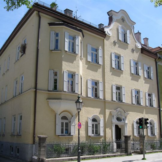 Mietshaus