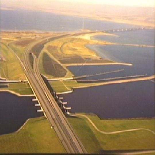 Haringvlietbrug