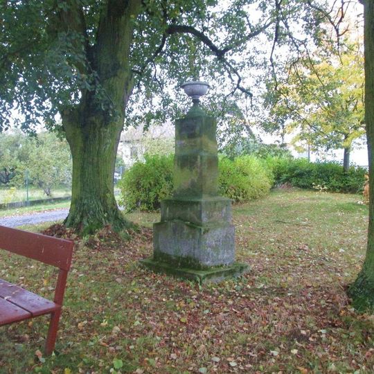 Památník v Kolovči