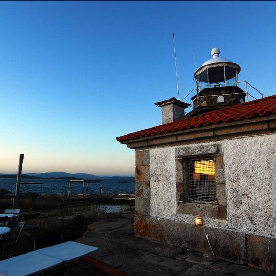 Punta Cabalo Lighthouse