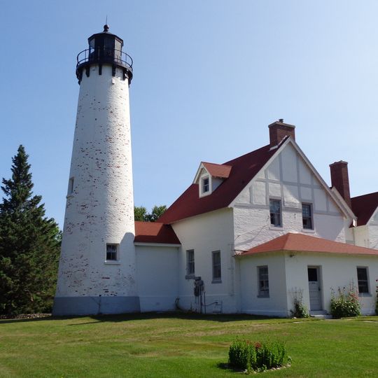 Point Iroquois Light