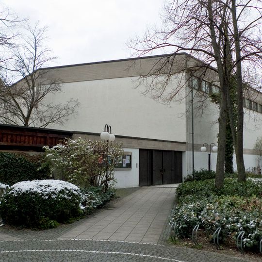 Kreuzkirche in Schwabing