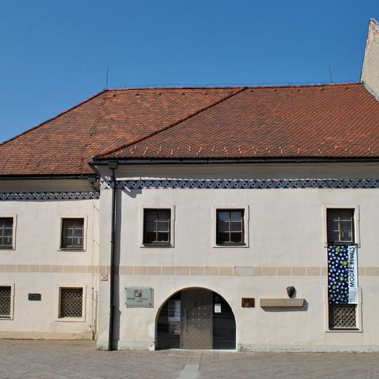 Palatínska kúria, Pongrácovská