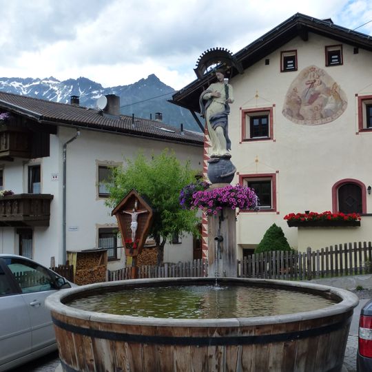 Immaculata-Brunnen bei der Pfarrkirche, Nauders