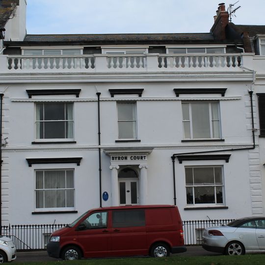 No 19 , Railings To Steps And Area Railings