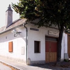 Anlage Alte Schmiede (Schmiede- und Wohntrakt, Lagergebäude und Innenhof)