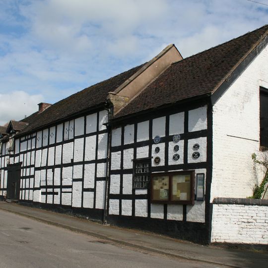 Outhouse to Swan Inn