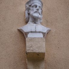Bust of Jan Hus at Plavecká 11