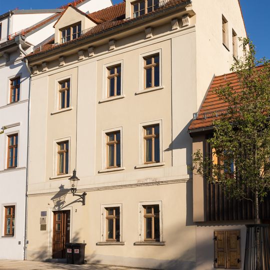 Wohnhaus Schloßplatz 2