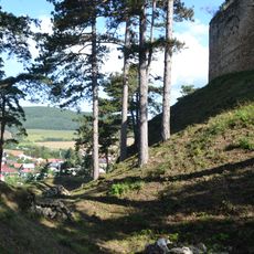 Hrad Divín, Divínsky hrad, priekopa