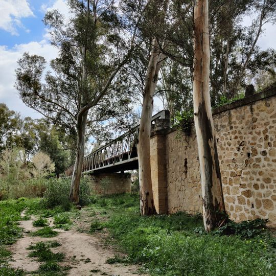 Puente metálico de Junta los Ríos sobre el Río Guadalete
