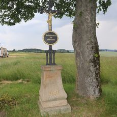 Kříž na křižovatce jižně od Štěpkova