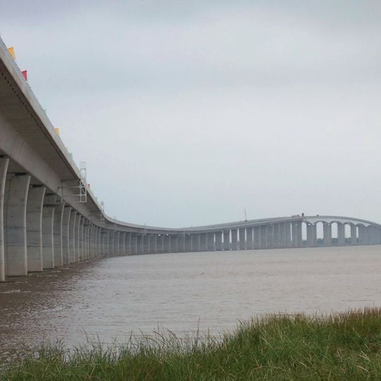 Chongming–Qidong Yangtze River Bridge