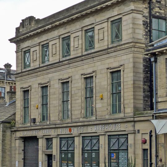 36, Peckover Street Bd1