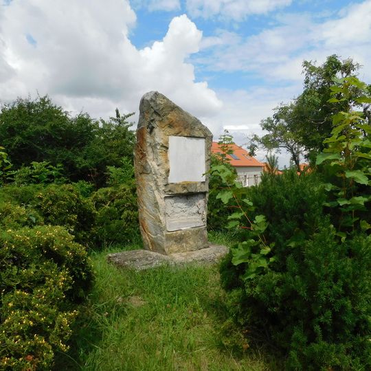 Pomník starostů a předsedů MNV v Tuchorazi