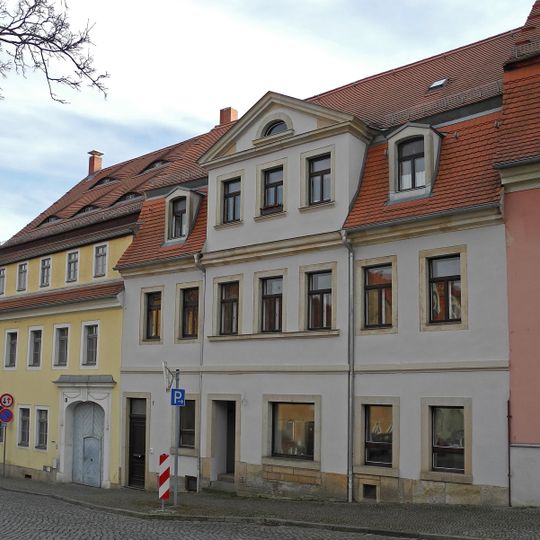 Wohnhaus in geschlossener Bebauung Am Markt 7