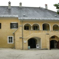 Ehem. Benediktinerstift Millstatt, Stiftsmauer, Reste von Vorgängerbauten