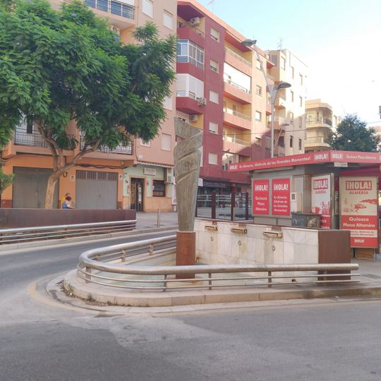 Fuente de la plaza Altamira