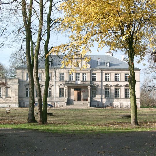 Pałac w Niegolewie